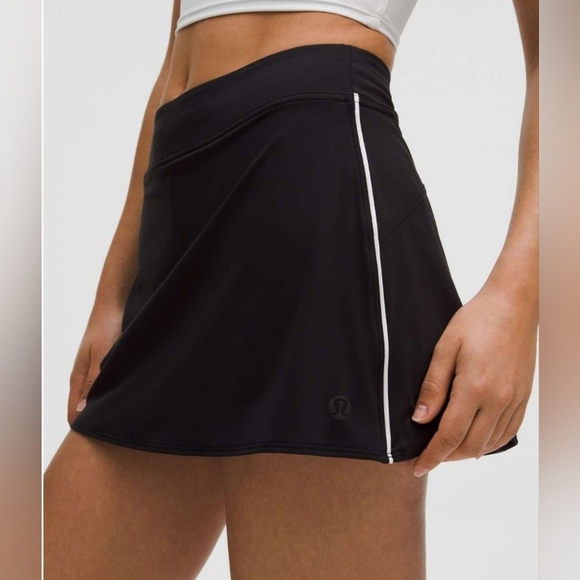 lululemon athletica Dresses & Skirts - Lululemon High-Rise Lined Mini Skirt Black/ White.